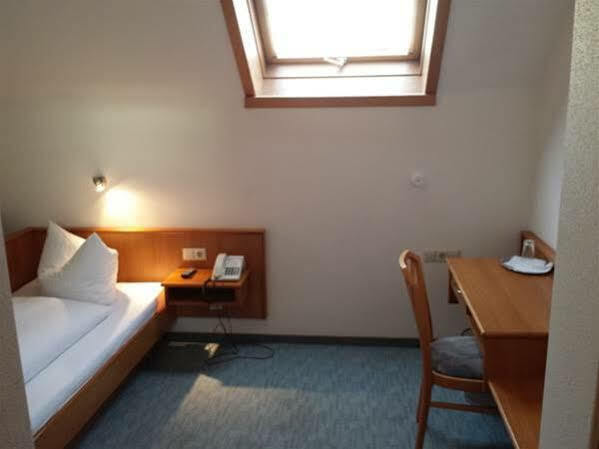 Hotel Am Exerzierplatz 3*